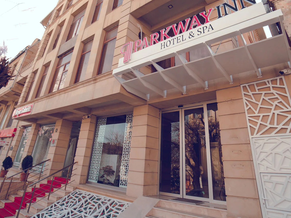 Parkway Inn